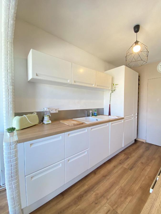 T3 Appartement Dans Residence - Parking - Balcon - Wifi - Clim La Valette-du-Var Exterior photo